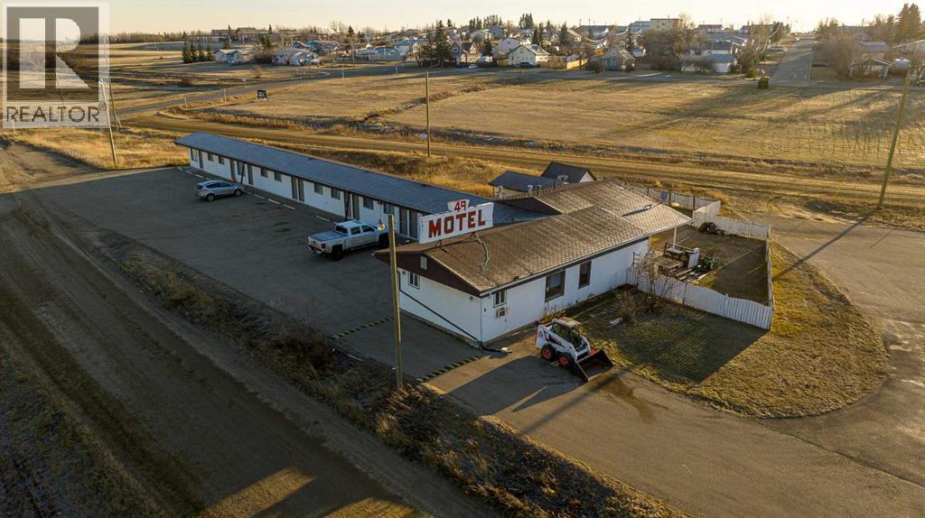 4822 Highway 49 - Photo 3 of 50, Spirit River, Alberta