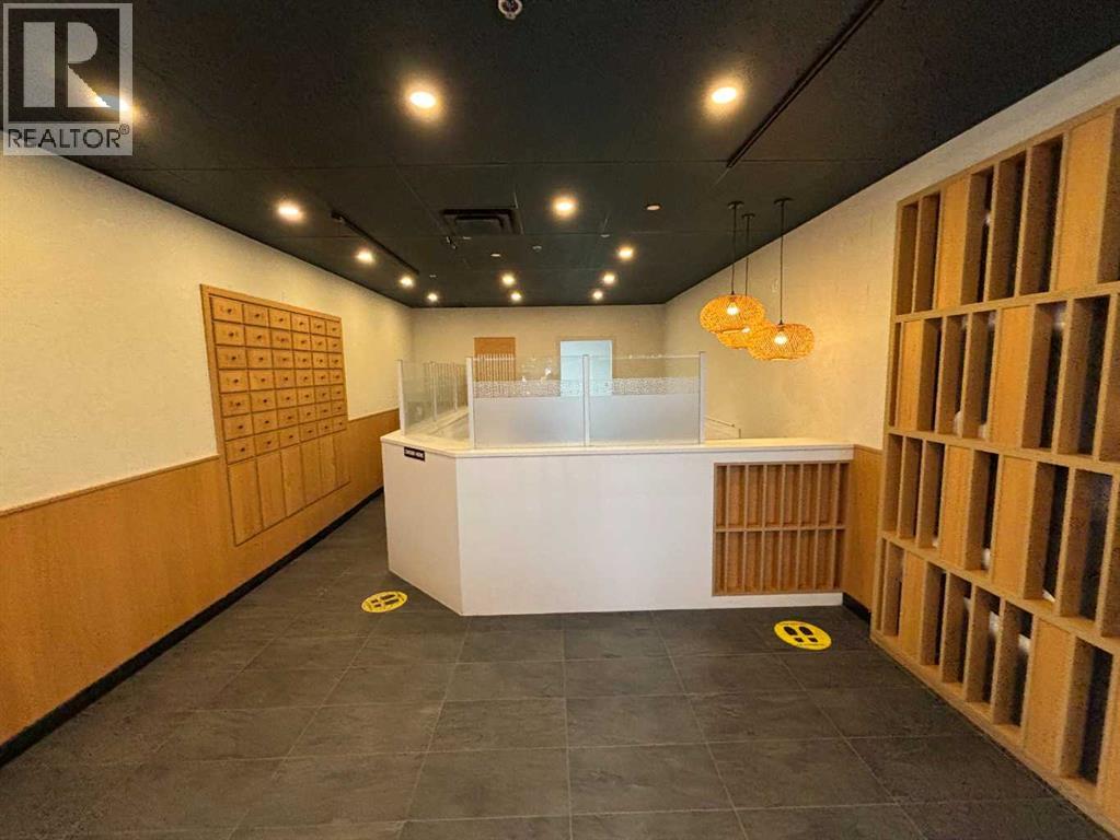 18, 1015 Centre Street NW, Calgary, Alberta