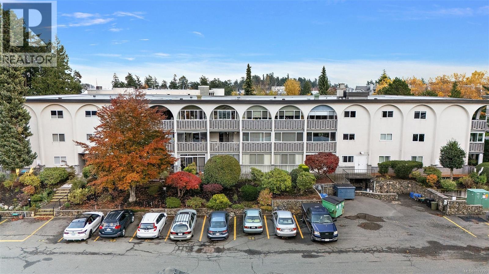 206 2050 White Birch Rd, Sidney