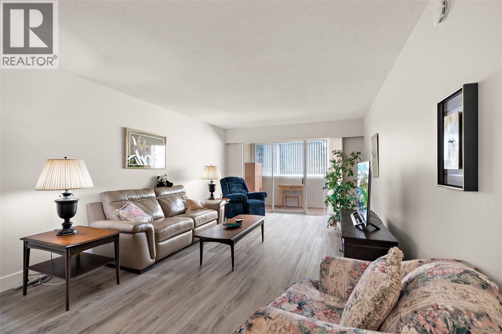 206 2050 White Birch Rd - Photo 3 of 19, Sidney, British Columbia