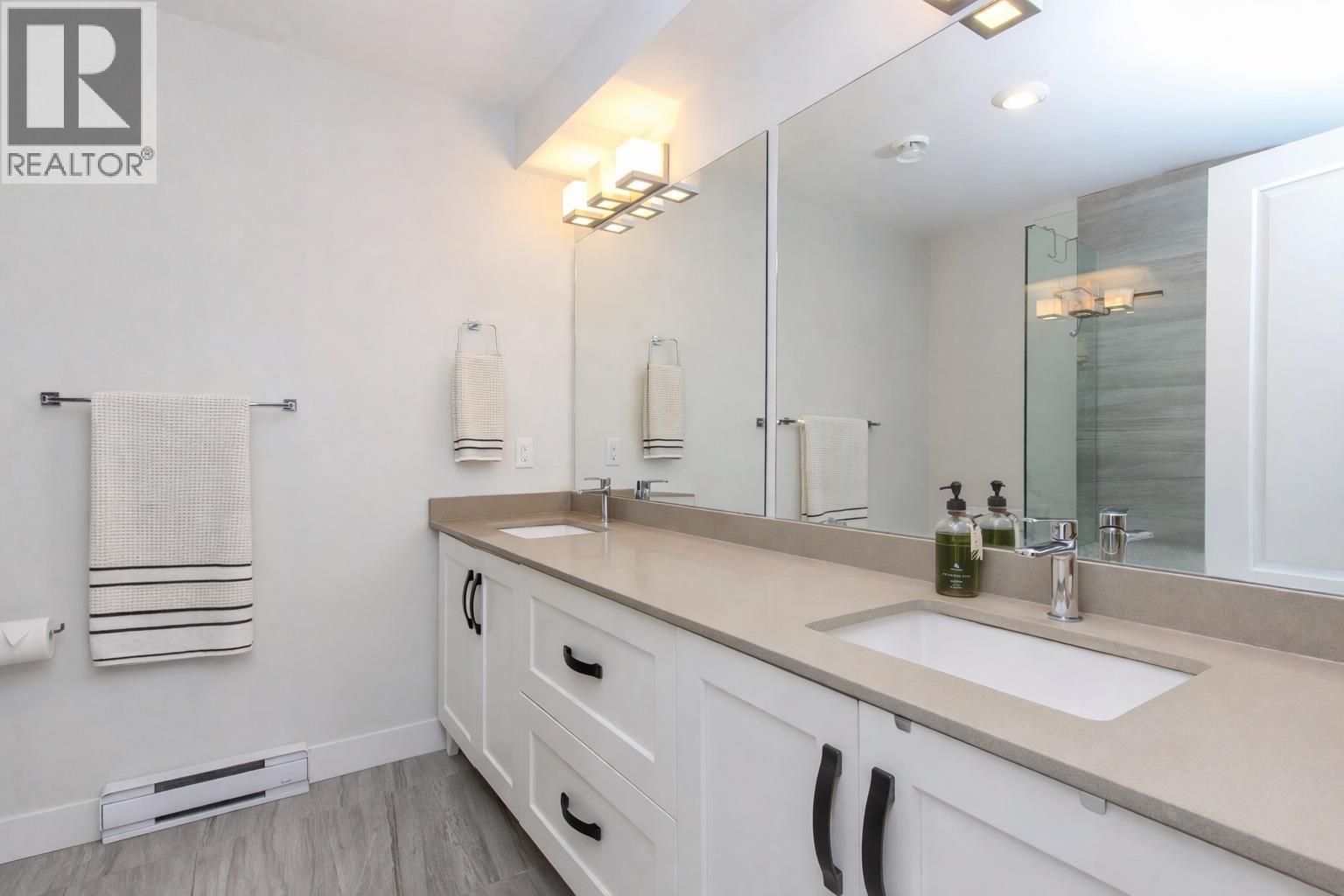 40 1188 MAIN STREET, Squamish