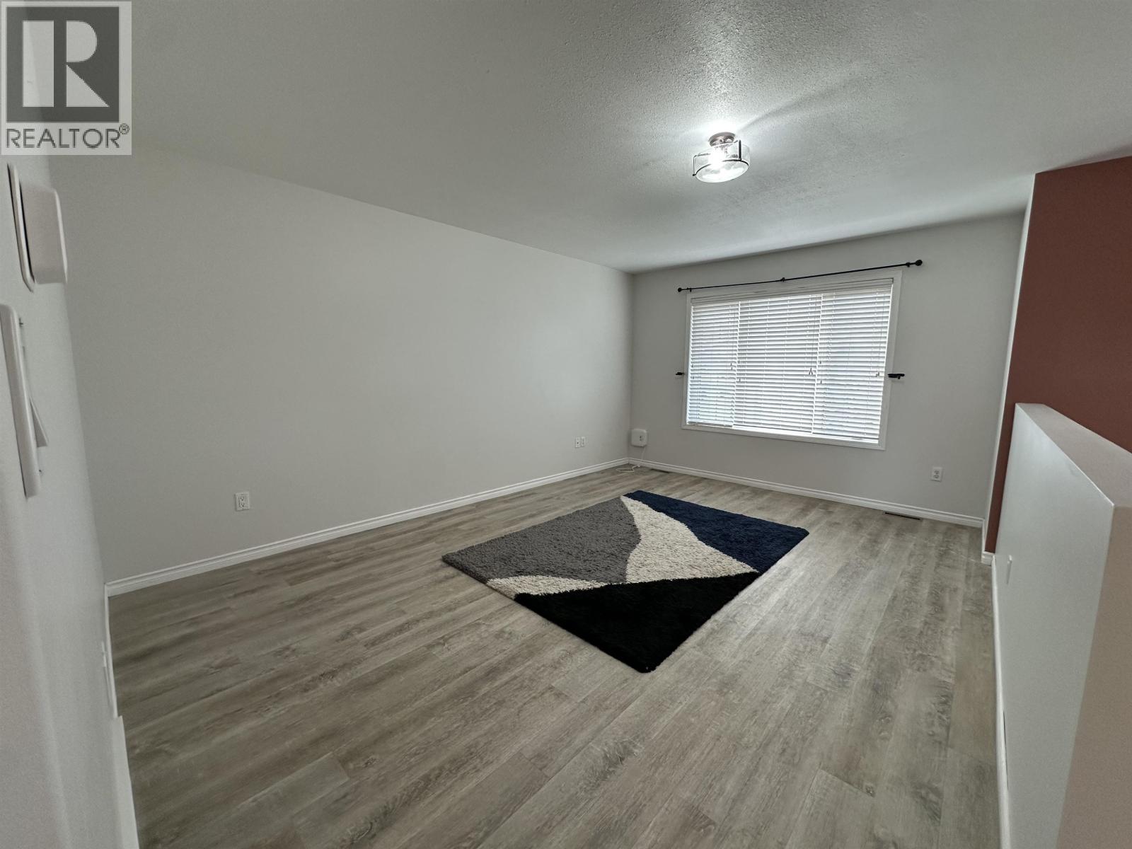 8413 87 STREET - 6