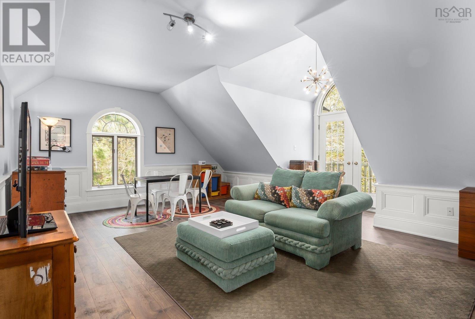 Property 30 of 47 of 20 Oakley Avenue