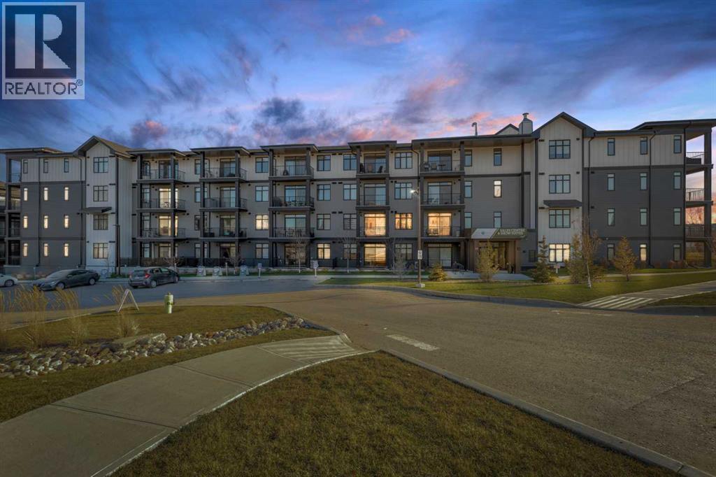 116, 10 Sage Hill Walk NW