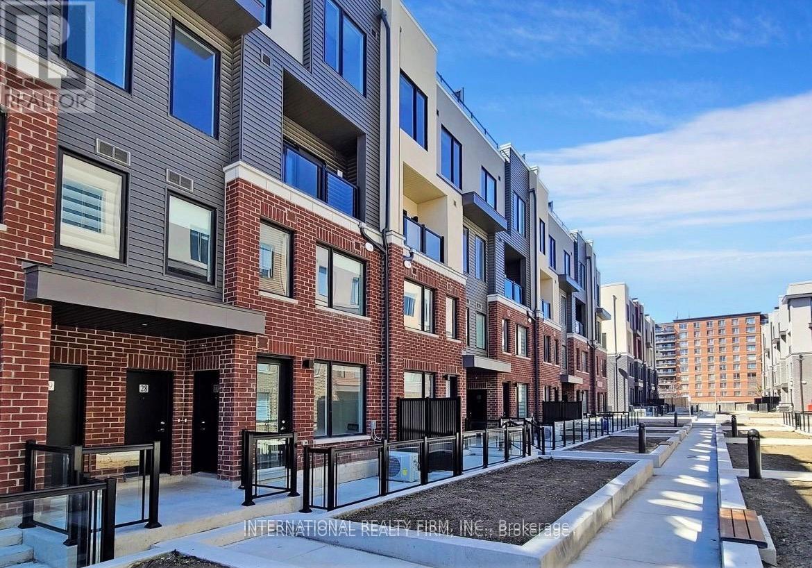 3405 Ridgeway Drive 2