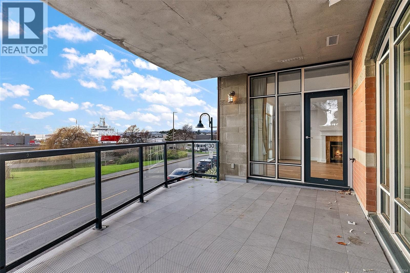 330 21 Dallas Road, Victoria