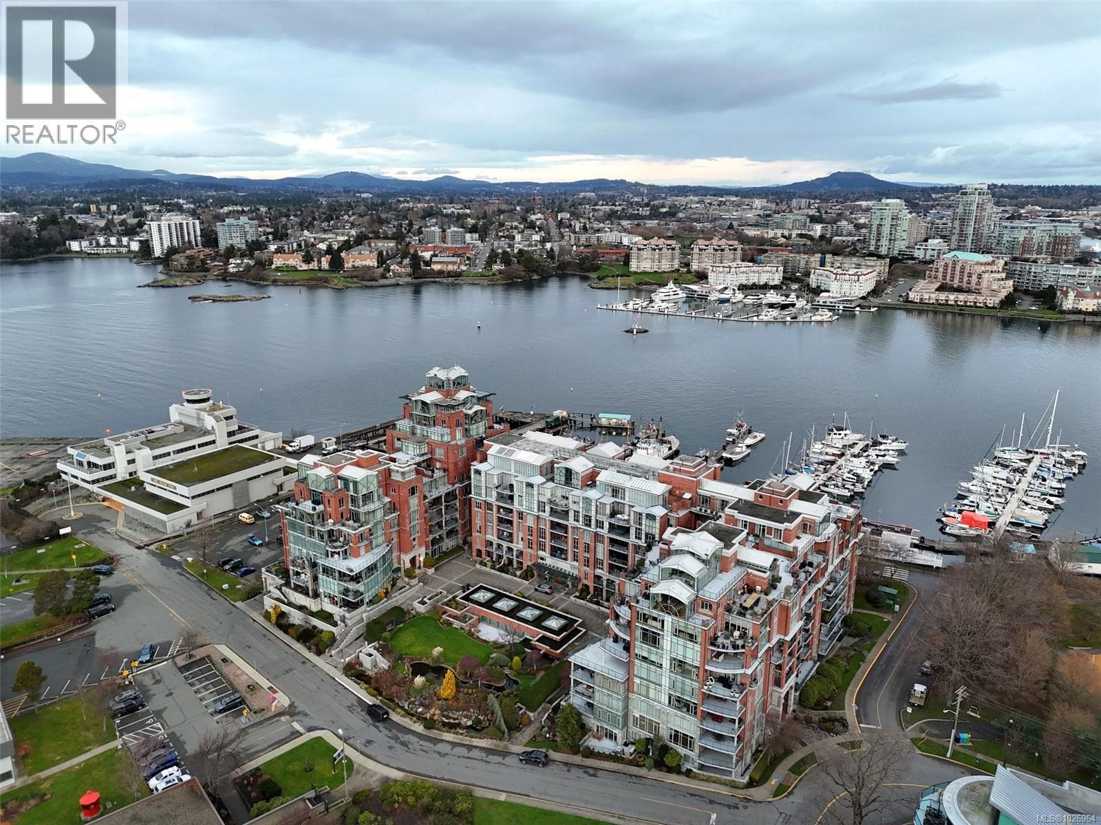 330 21 Dallas Road, Victoria