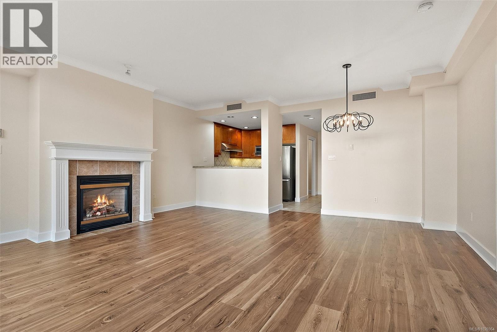 330 21 Dallas Road, Victoria