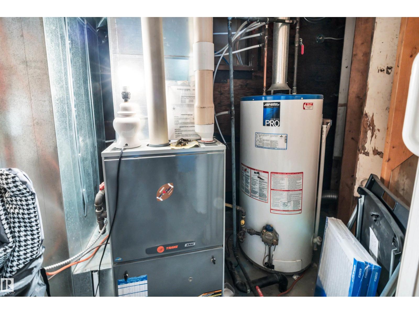 
          605 6St. Ross Haven
            <br/>
            <span>Rural Lac Ste. Anne County</span>
            , 
            <span>AB</span>
             <span>T0E1A0</span>
         - Photo 35