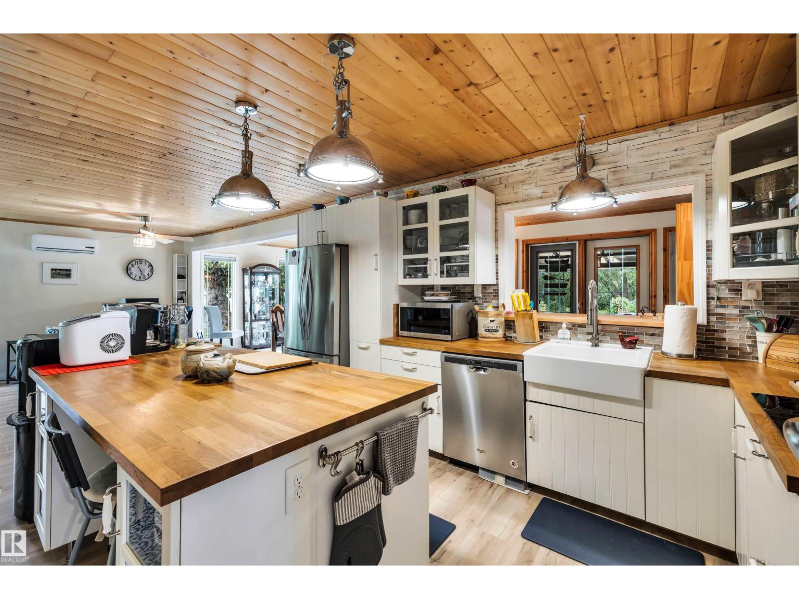 605 6St. Ross Haven - 25