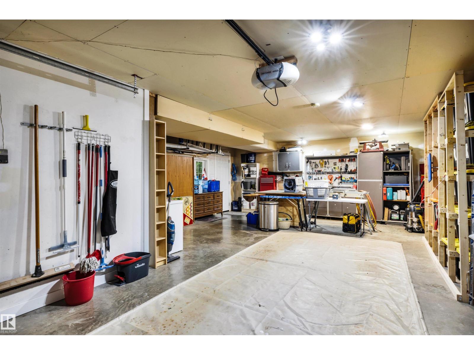605 6St. Ross Haven - 54