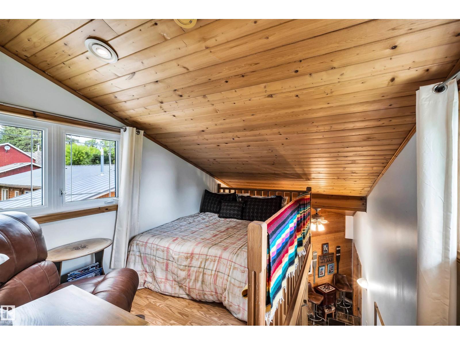 605 6St. Ross Haven - 36