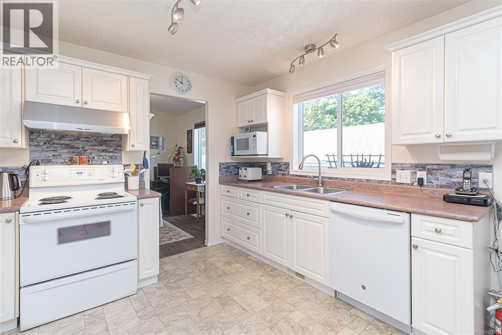  43 Eagle Lane, View Royal