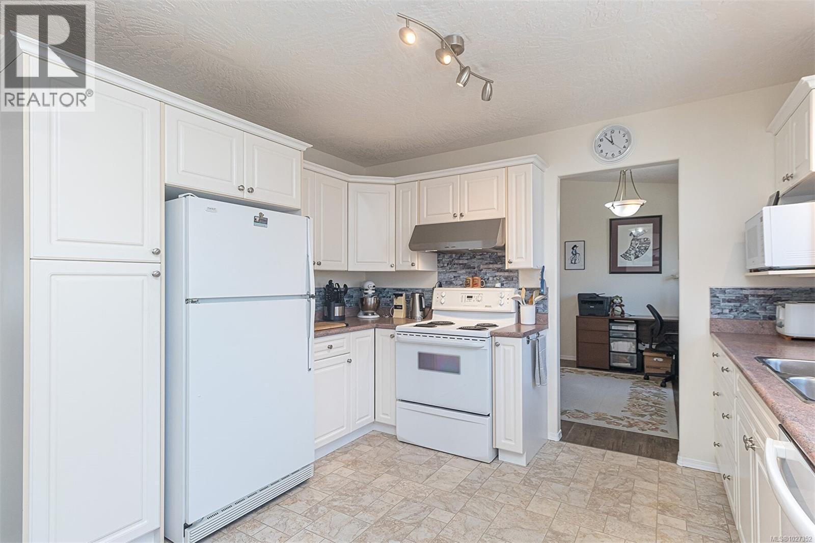  43 Eagle Lane, View Royal