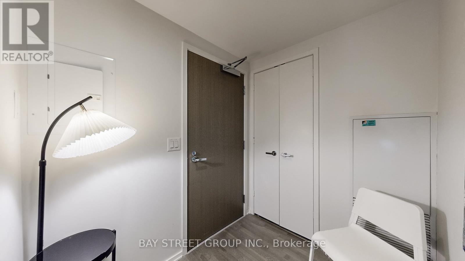 #1701 1 BLOOR STREET E - 29