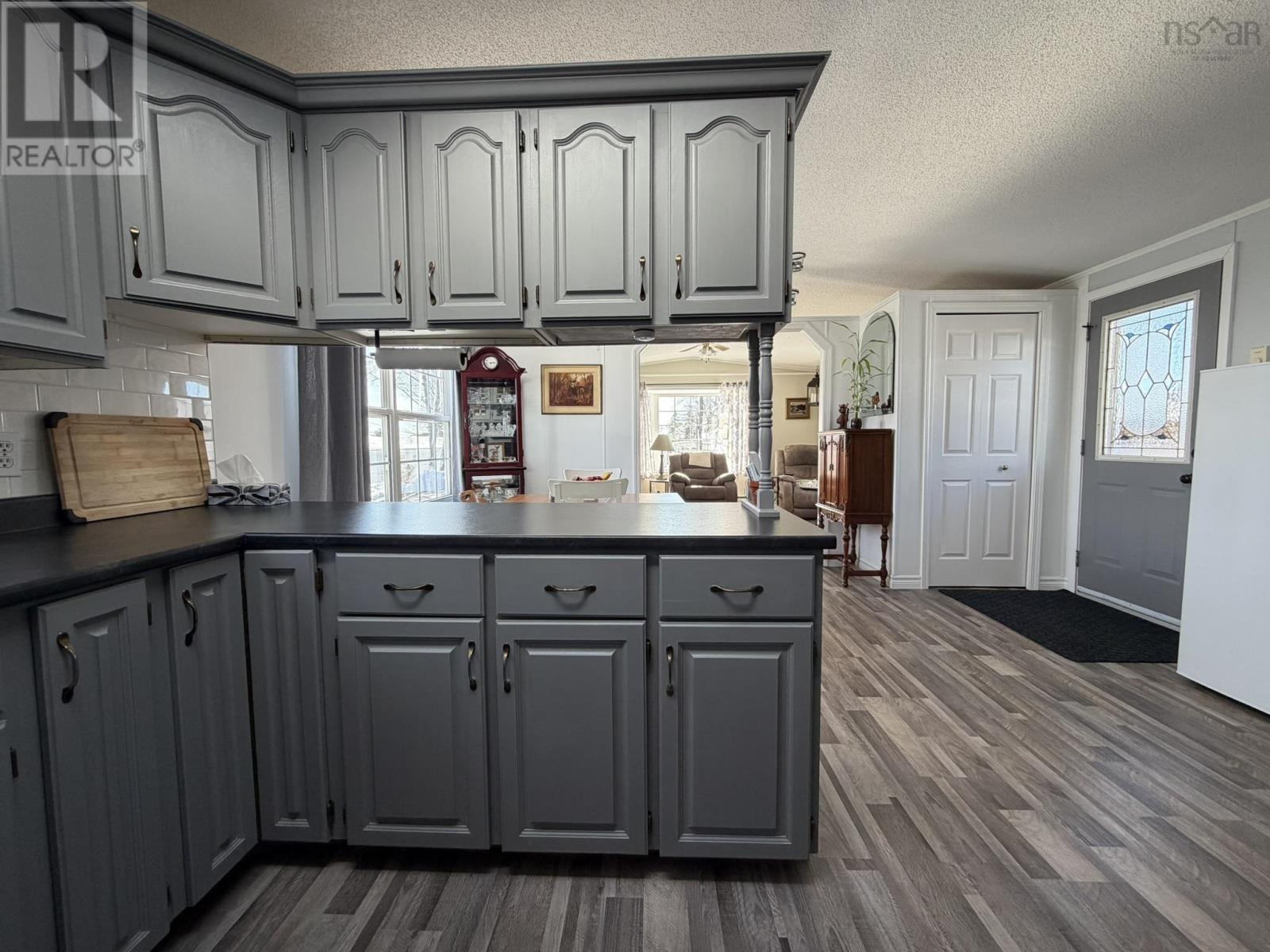 Property 16 of 32 of 18 Seventh Street