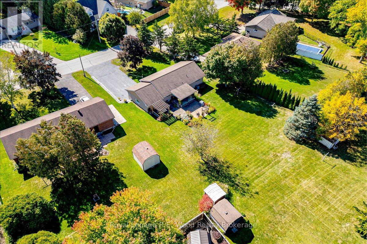 4-bedroom home for sale at 49 DEREHAM DRIVE, Tillsonburg ON · photo 44 of 48
