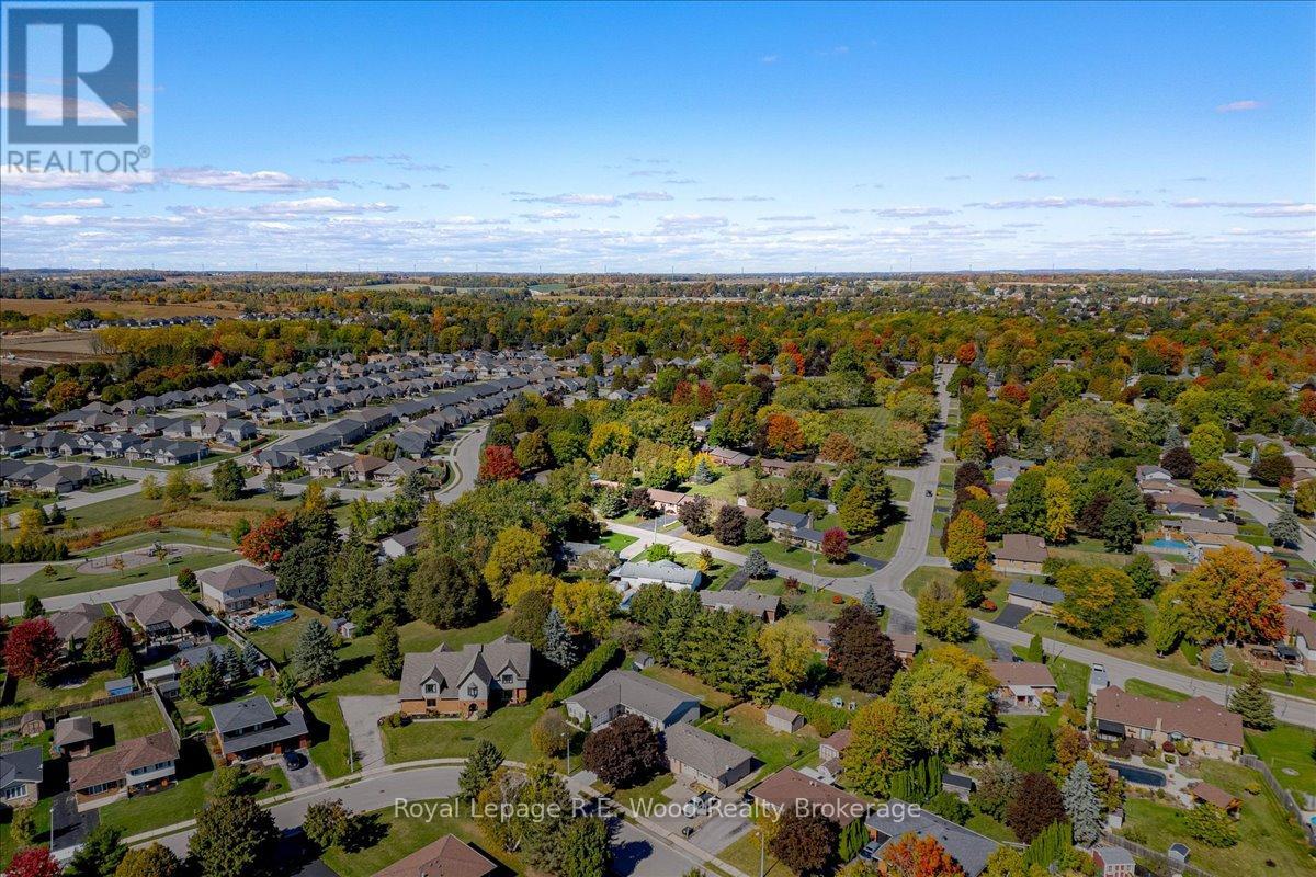 4-bedroom home for sale at 49 DEREHAM DRIVE, Tillsonburg ON · photo 46 of 48