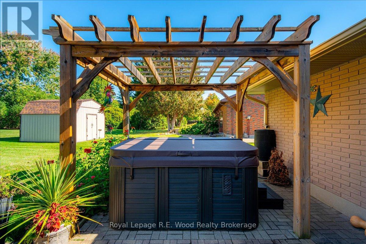 49 DEREHAM DRIVE - 5