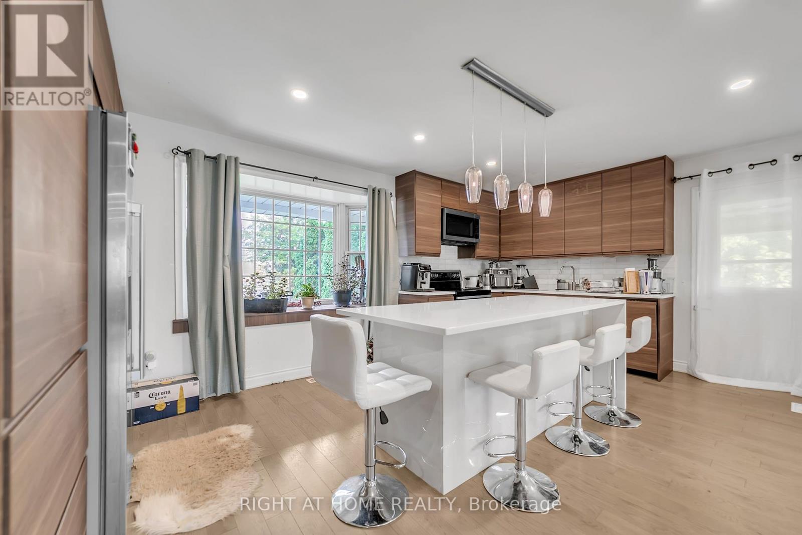 22 HAMILTON DRIVE - 17