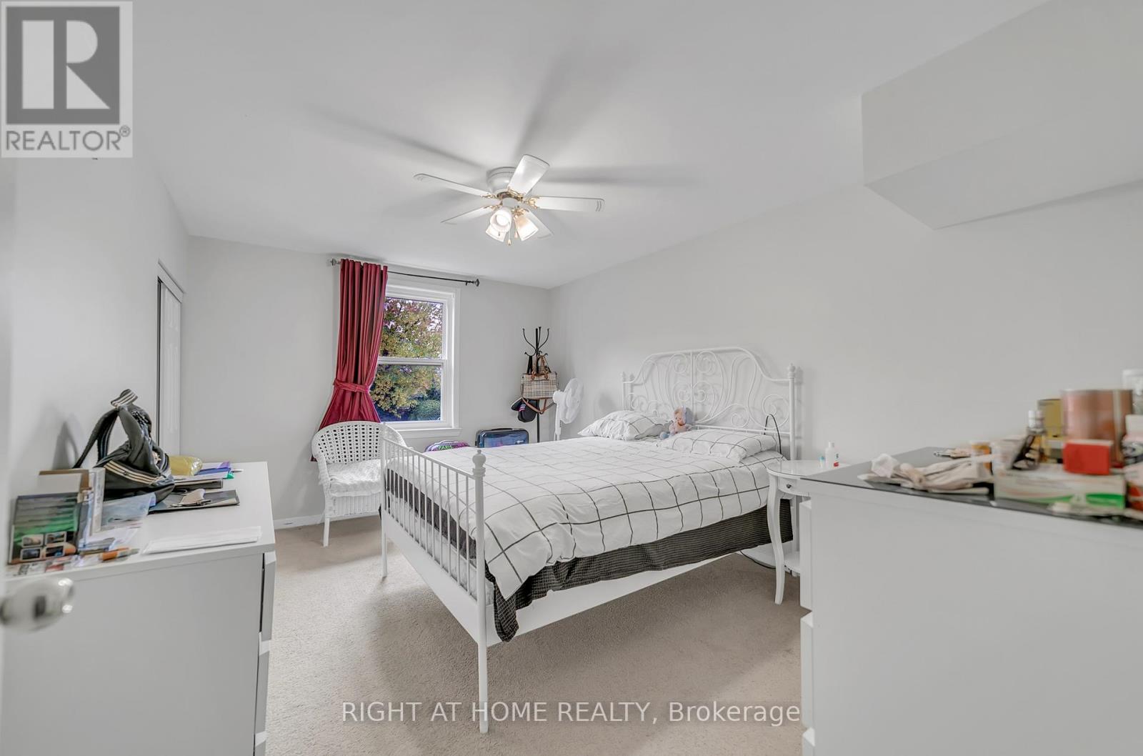 22 HAMILTON DRIVE - 34