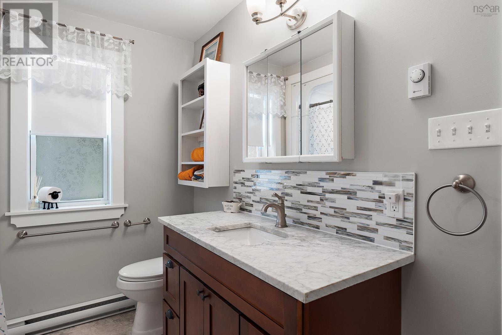 Property 16 of 41 of 421 Lake Drive