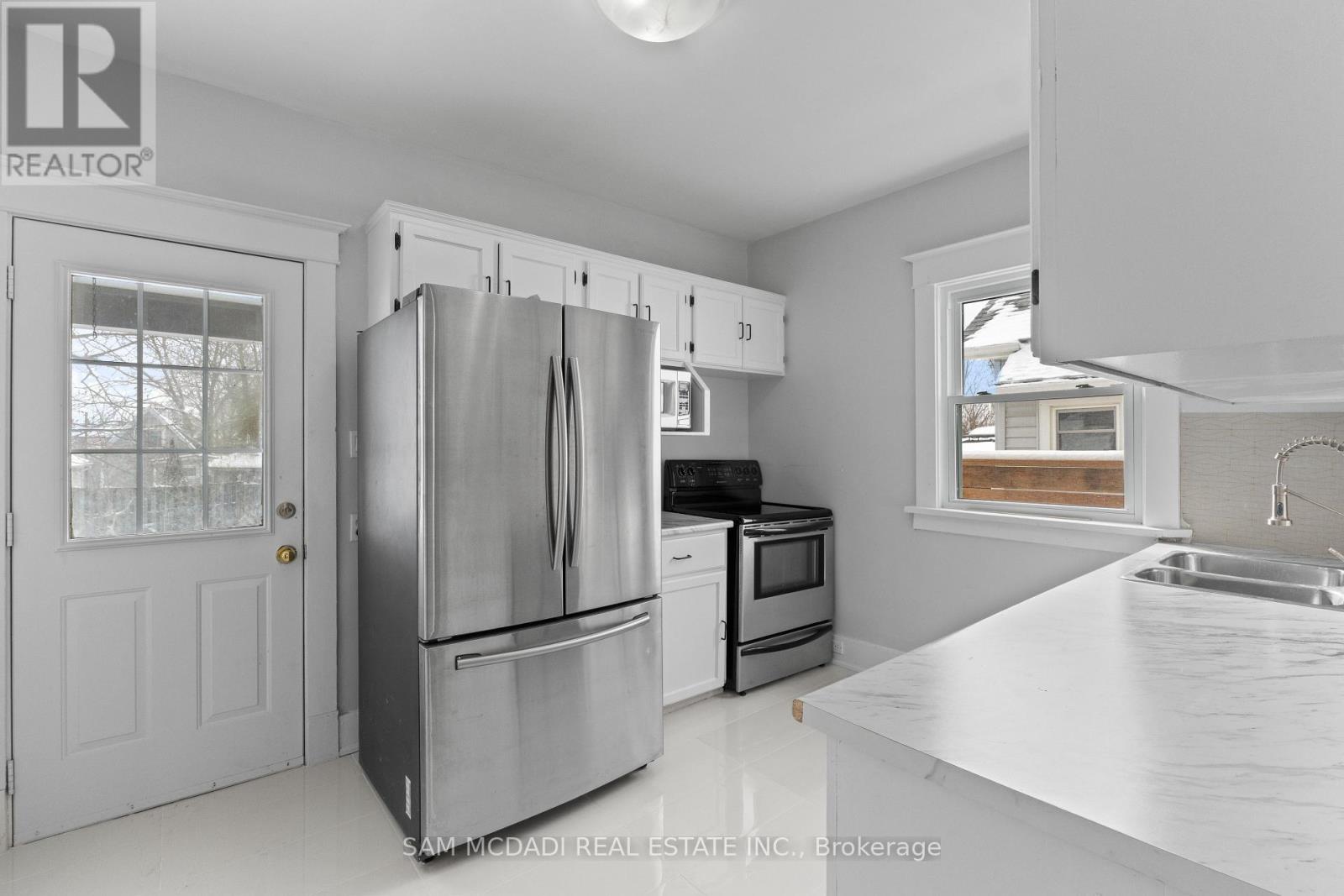 5810 SYMMES STREET - 15