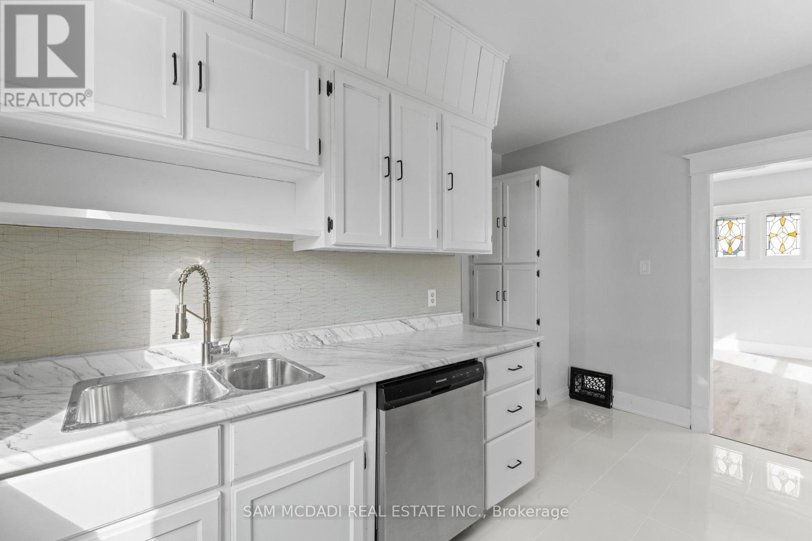 5810 SYMMES STREET - 16