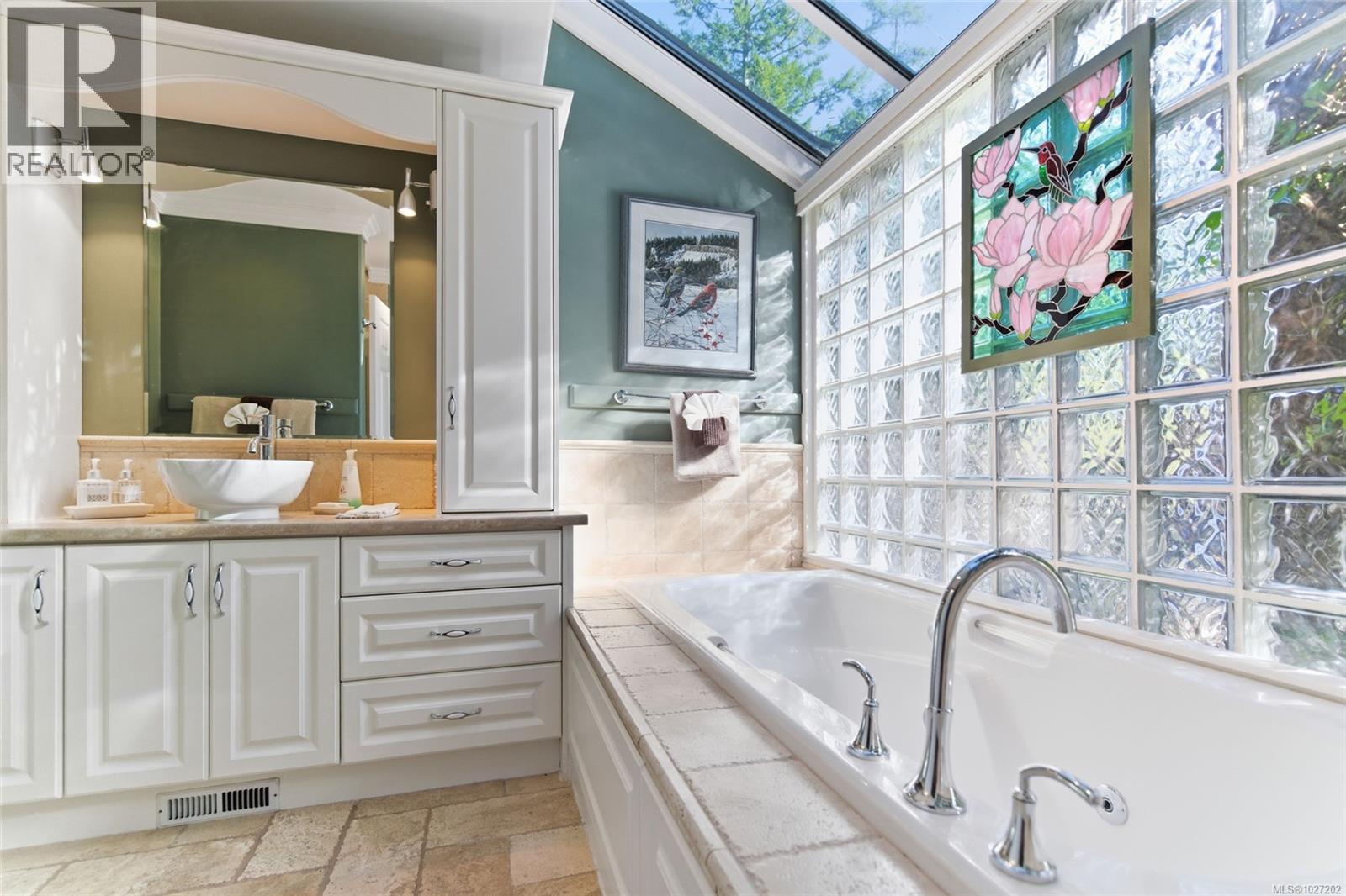 2415 Evanshire Cres, Nanoose Bay