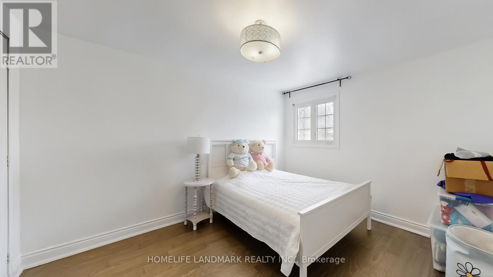 81 STIRLING CRESCENT - 28
