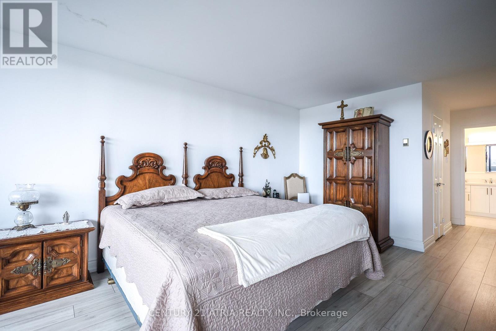 #603 2010 ISLINGTON AVENUE - 25