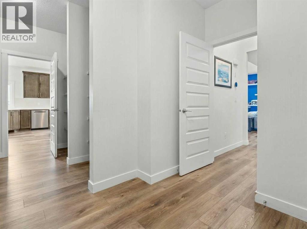 
          1331 Bayside Drive Southwest
            <br/>
            <span>Airdrie</span>
            , 
            <span>AB</span>
             <span>T4B3W8</span>
         - Photo 25