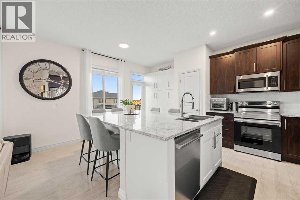 
          184 Cimarron Vista Way
            <br/>
            <span>Okotoks</span>
            , 
            <span>AB</span>
             <span>T1S0K3</span>
         - Photo 12