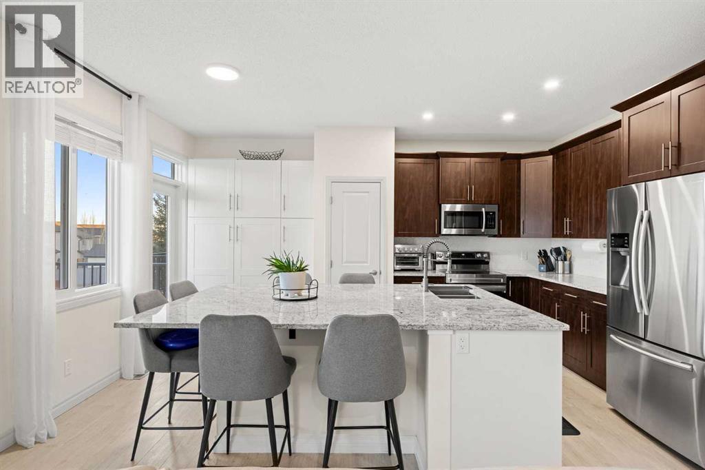 
          184 Cimarron Vista Way
            <br/>
            <span>Okotoks</span>
            , 
            <span>AB</span>
             <span>T1S0K3</span>
         - Photo 14