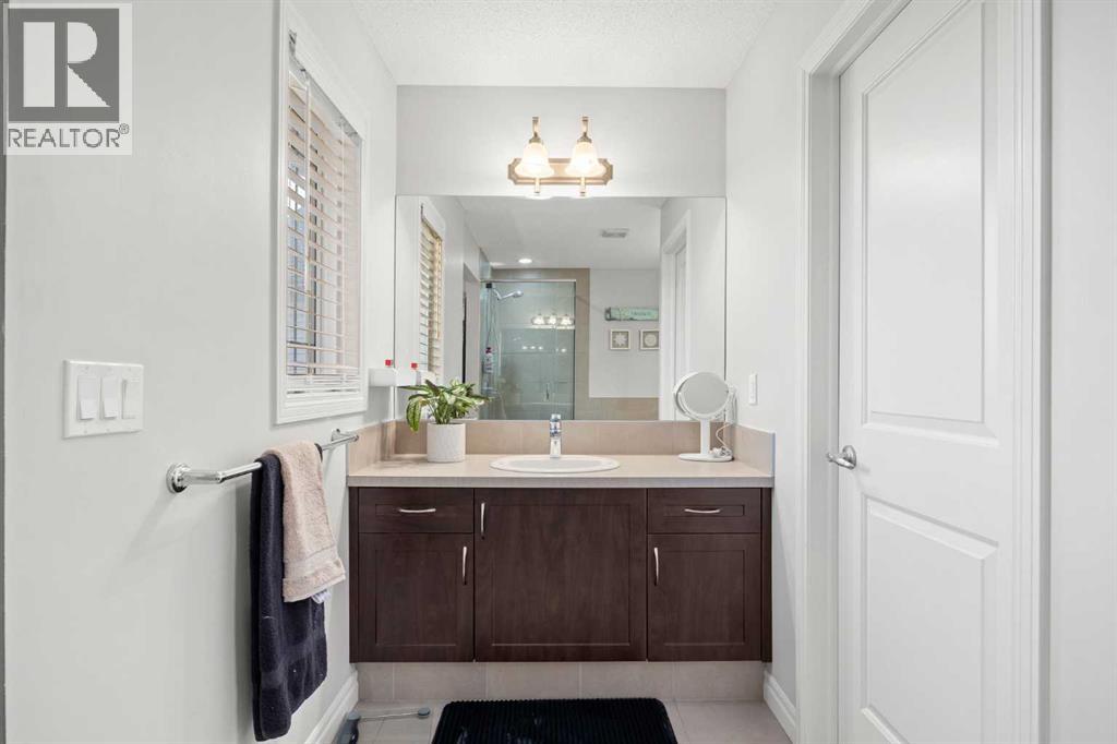 
          184 Cimarron Vista Way
            <br/>
            <span>Okotoks</span>
            , 
            <span>AB</span>
             <span>T1S0K3</span>
         - Photo 25