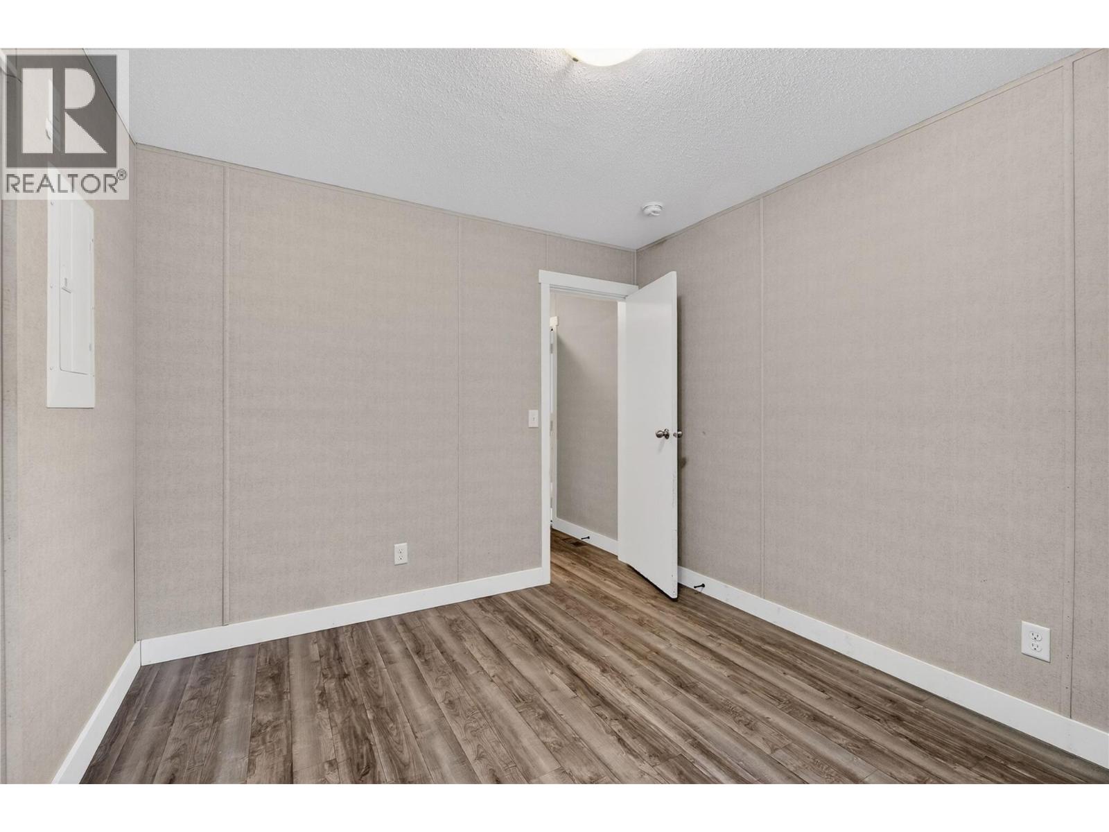 3277 LOSCHINSKI ROAD - 42