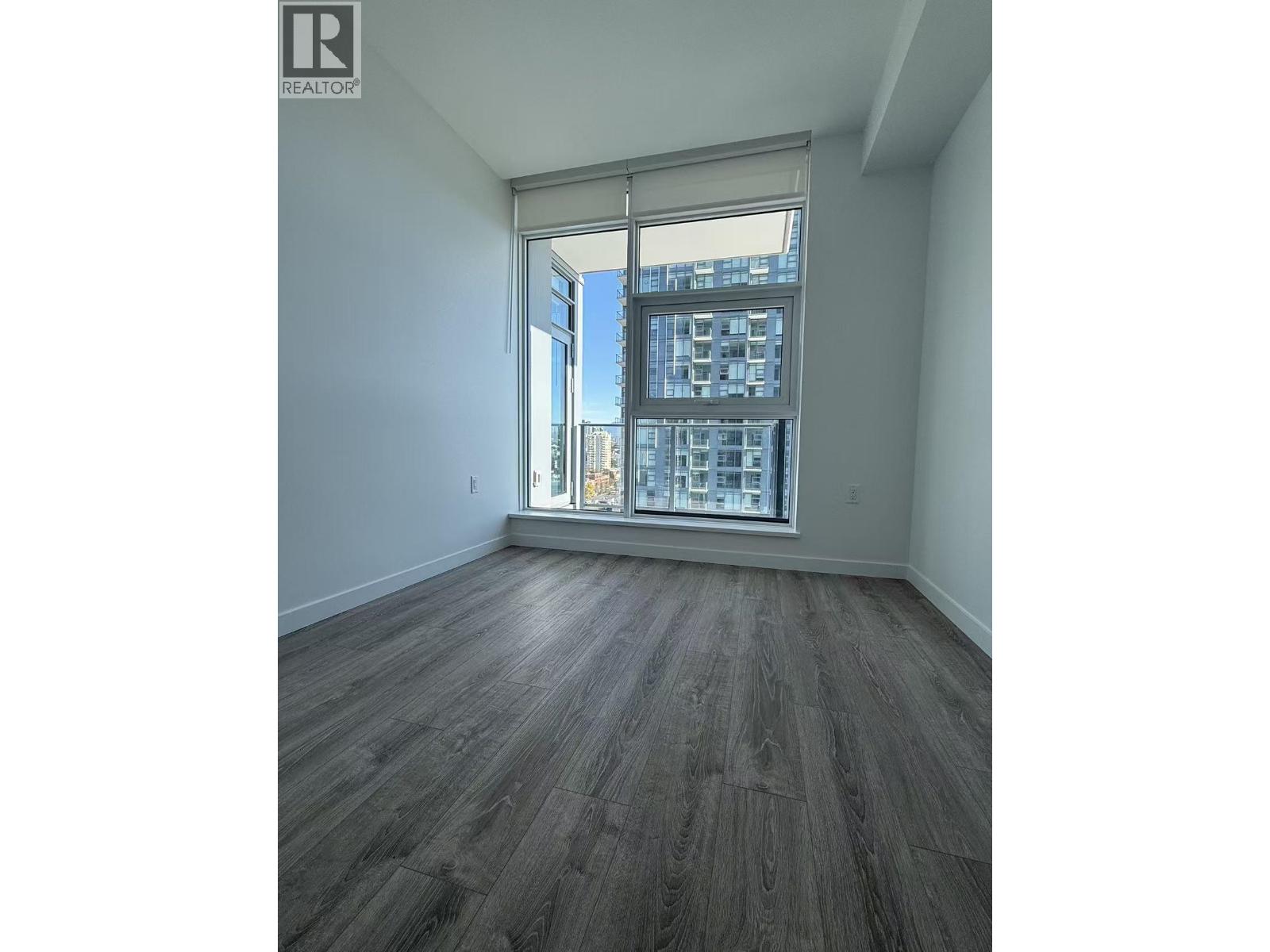 680 QUAYSIDE DRIVE - Main photo, New Westminster, British Columbia