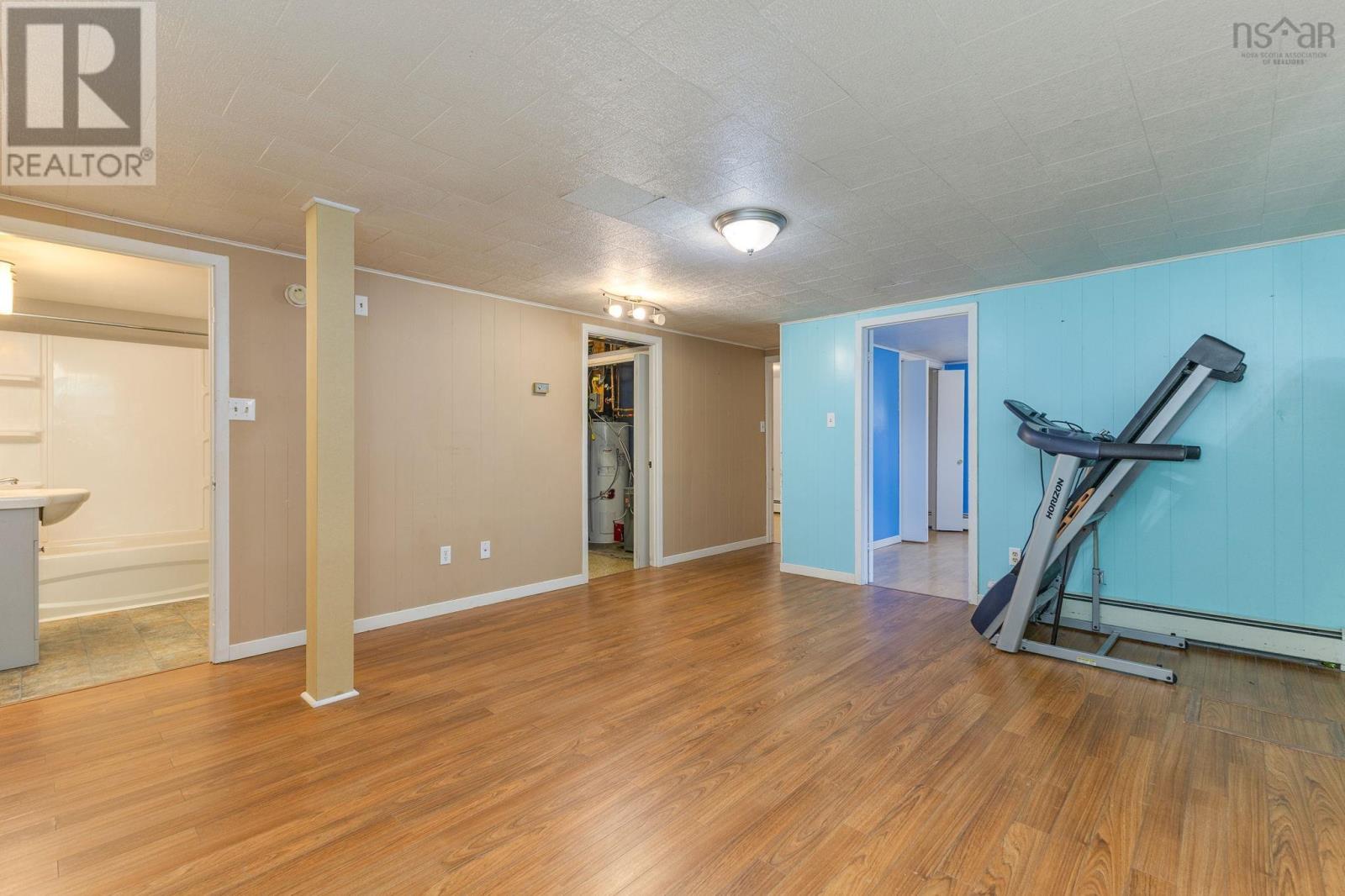 Property 32 of 47 of 18 Kirk Avenue