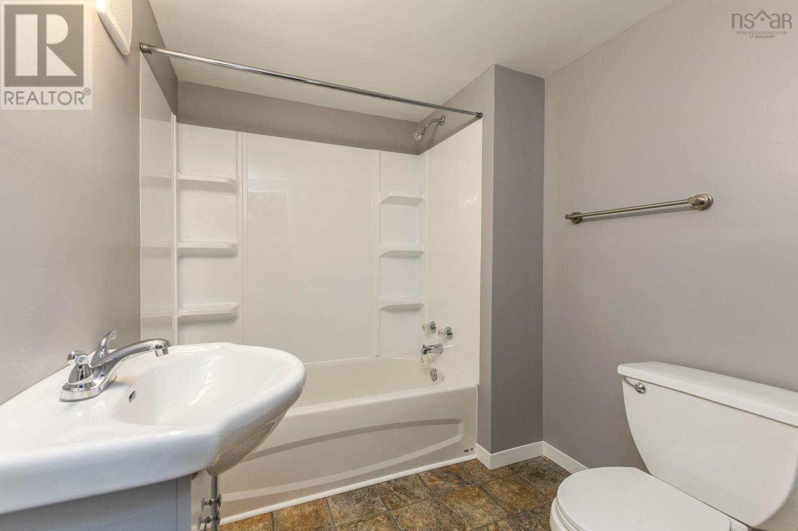 Property 30 of 47 of 18 Kirk Avenue