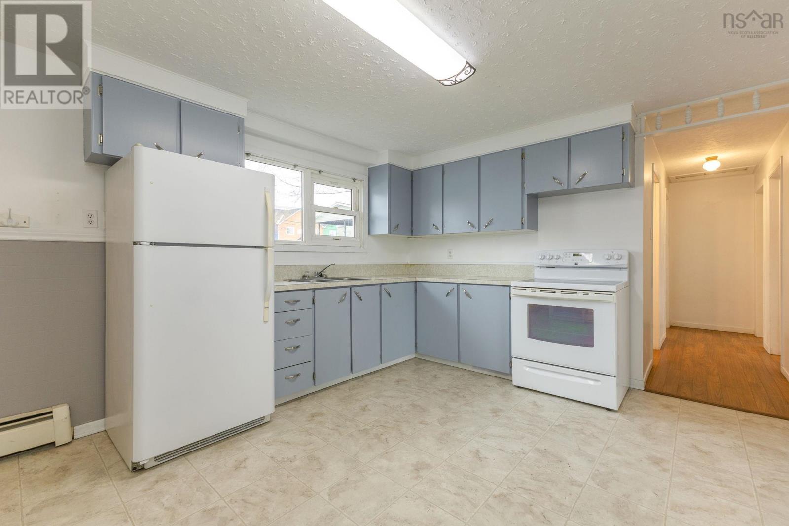 Property 5 of 47 of 18 Kirk Avenue