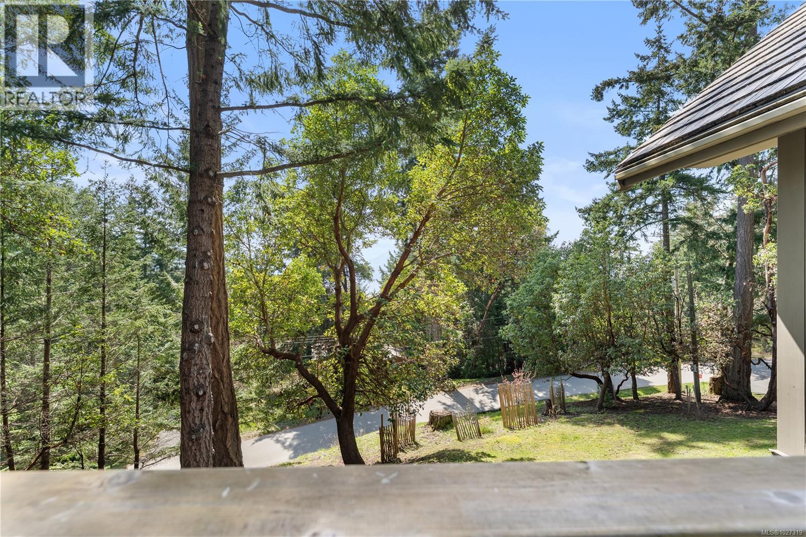 154 CORMORANT CRES - 28