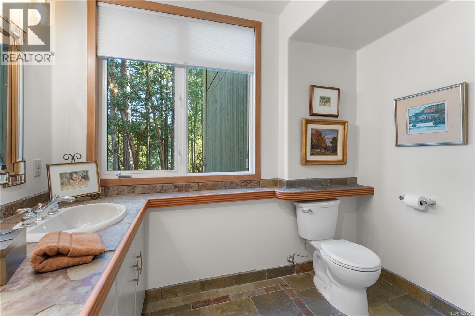 154 CORMORANT CRES - 50