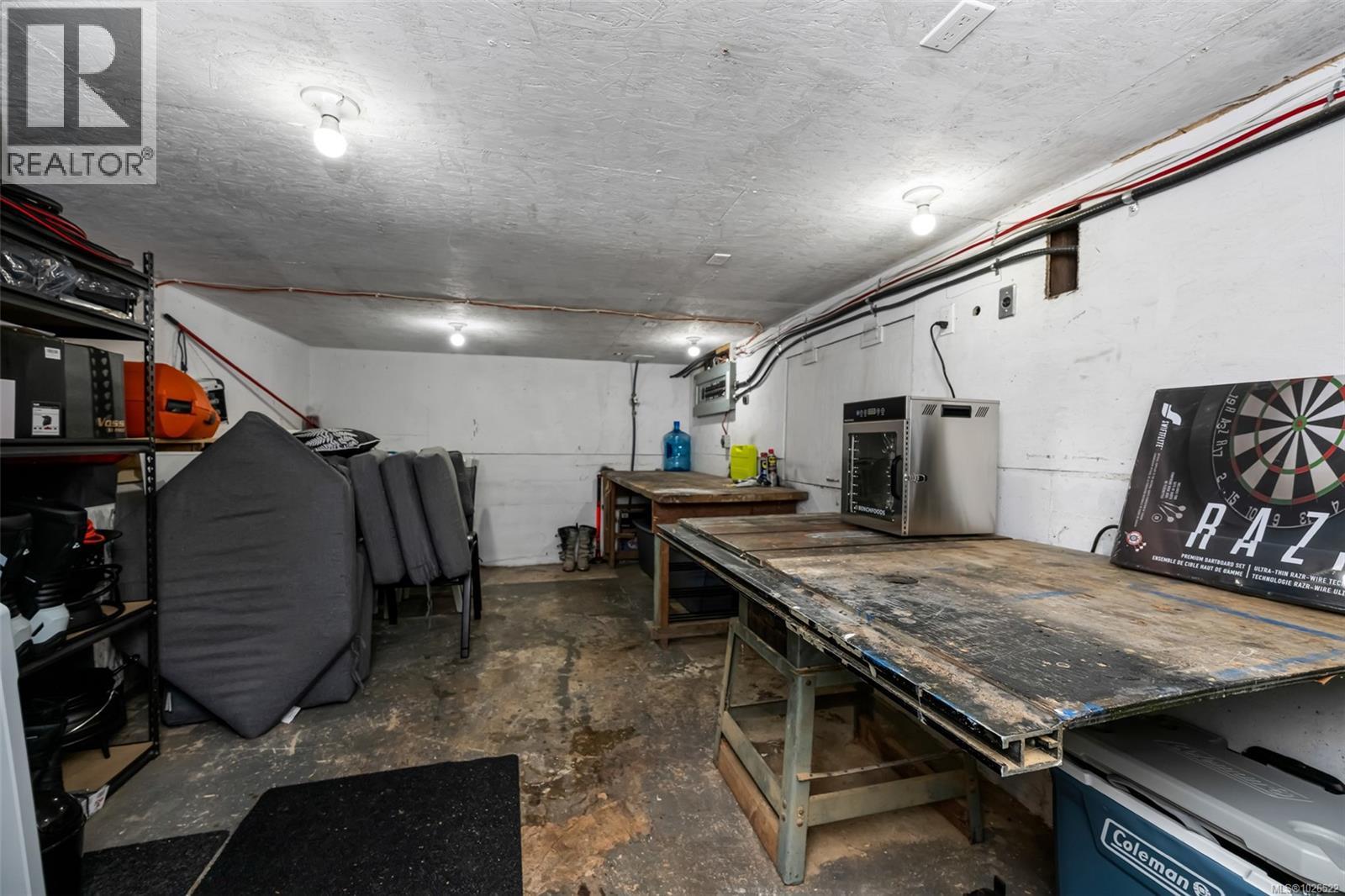 154 MACDONALD RD - 34