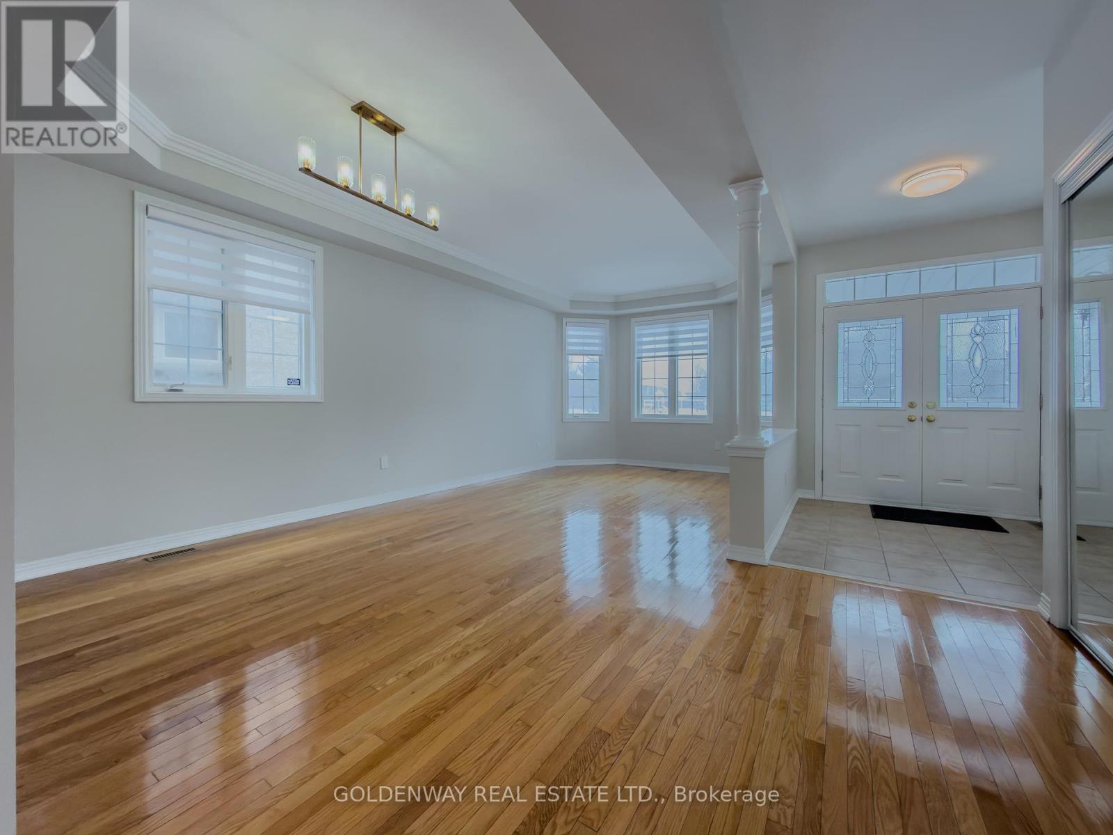 33 NICHOLS BOULEVARD - Photo 2 of 45, Markham (Cachet), Ontario