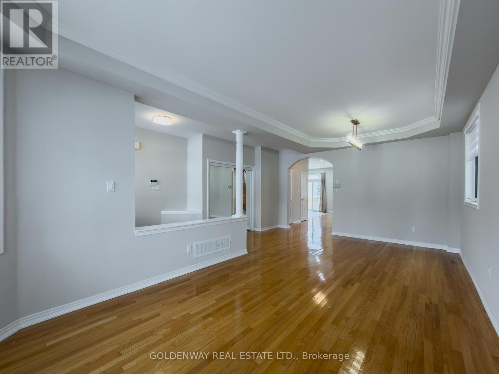 33 NICHOLS BOULEVARD - Photo 4 of 45, Markham (Cachet), Ontario