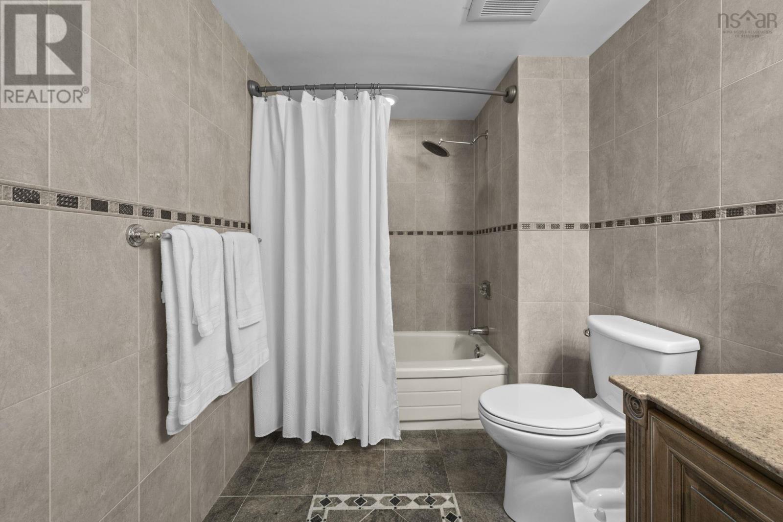 Property 13 of 34 of 703 1 Prince Street