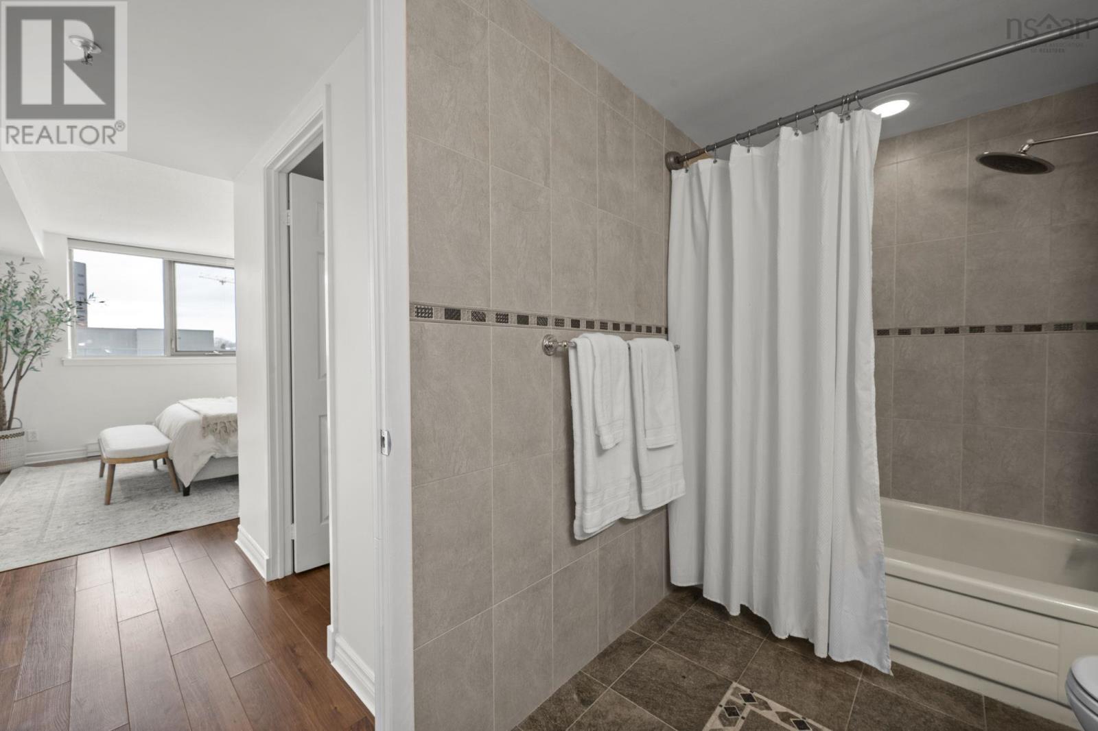 Property 12 of 34 of 703 1 Prince Street