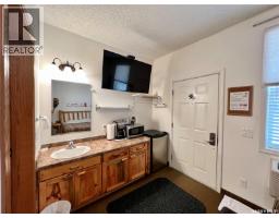 554 5th Avenue W, Shaunavon, SK S0N2M0 Photo 13