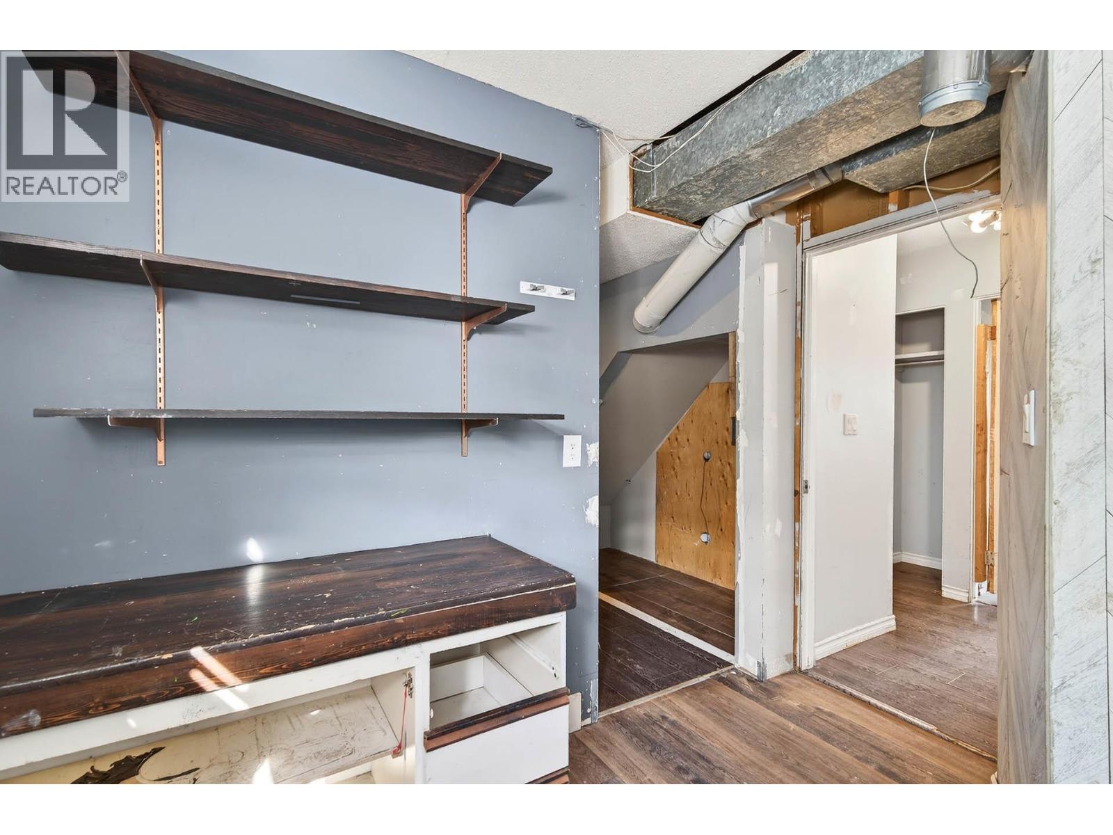 #110 800 VALHALLA DRIVE - 34