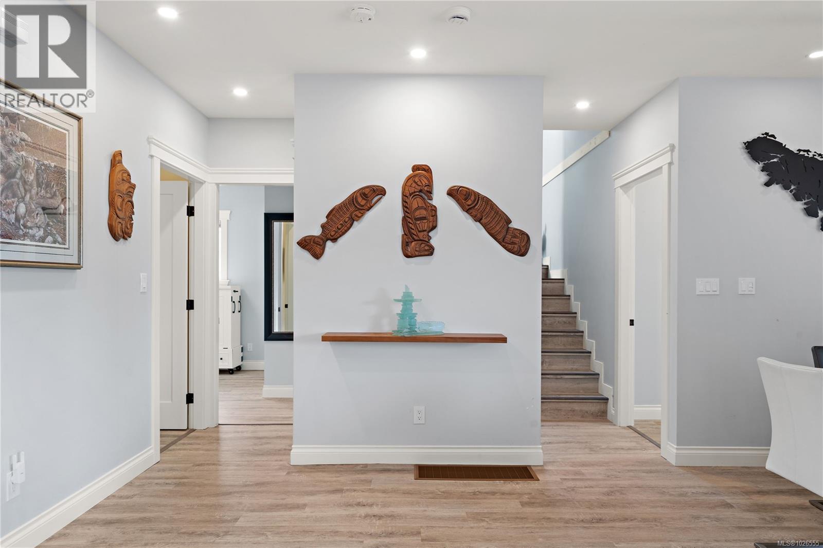 8630 Aldous Terr, North Saanich